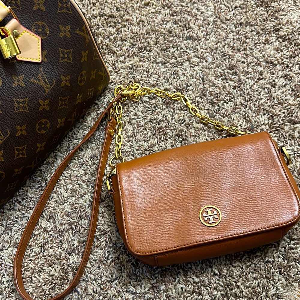 SALE Tory Burch Robinson Crossbody